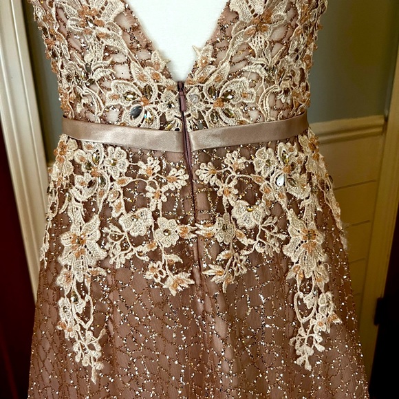 Stunning Andrea & Leo Couture Rose Gold  Sparkle, Embellished Prom Dress Sz 8 - Picture 14 of 15